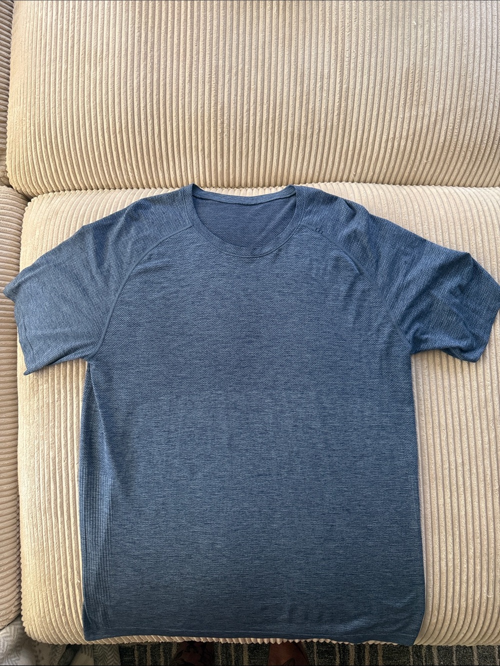 lululemon athletica Men's Heathered Navy Crew Short Sleeve Tee - Picture 1 of 3